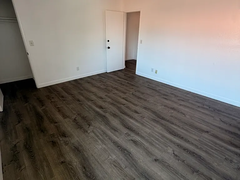 1728 W Avenue J #15-5 — Photo 8
