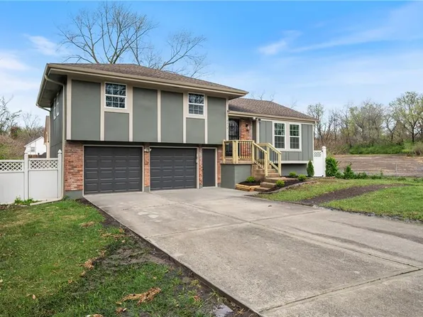 8804 Lane Ave, Kansas City, MO 64138