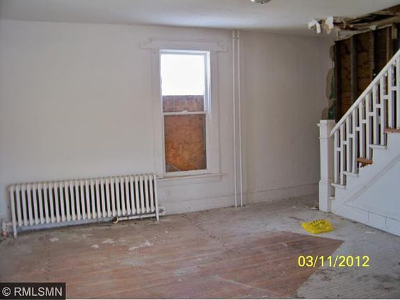 3rd image of 200 2nd St SE