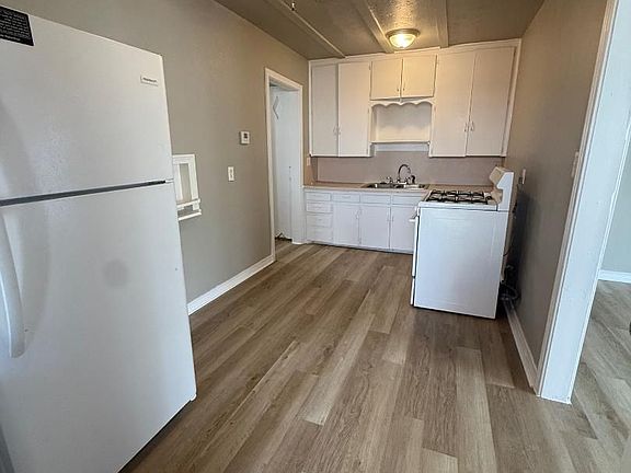 4th image of 1013 Arkansas St