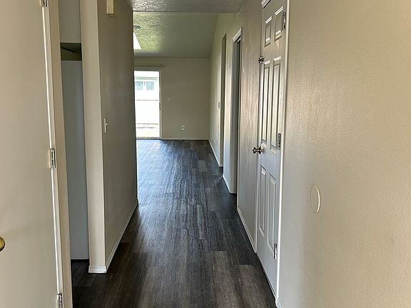 4th image of 4315 San Francisco Dr NE