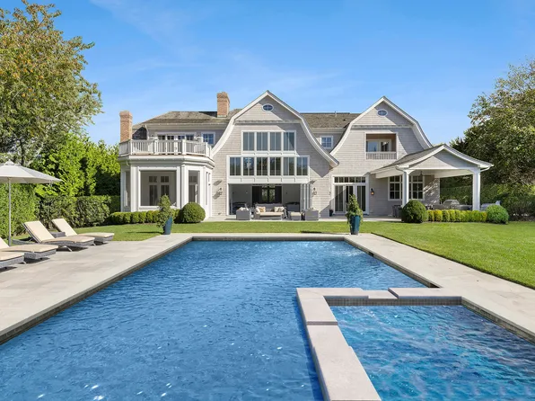 793 Wickapogue Rd, Southampton, NY 11968