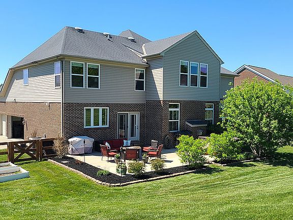 4th image of 10228 Pembroke Dr