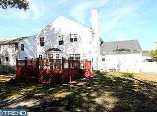 12 High Woods Ave, Sicklerville, NJ 08081