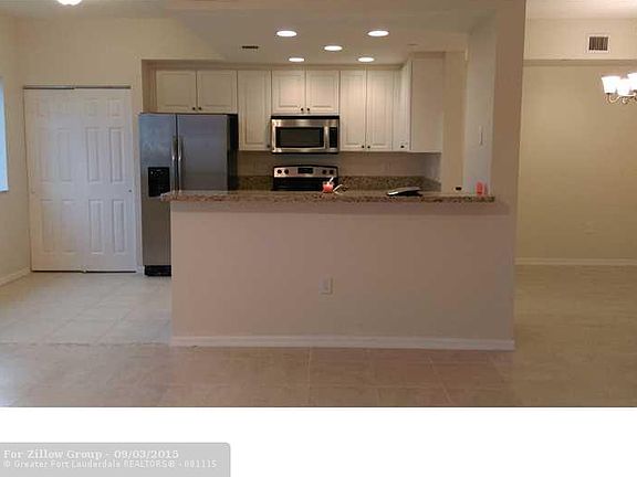 3rd image of 7715 Yardley Dr APT 414