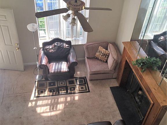 2nd image of 309 Lees Mill Dr