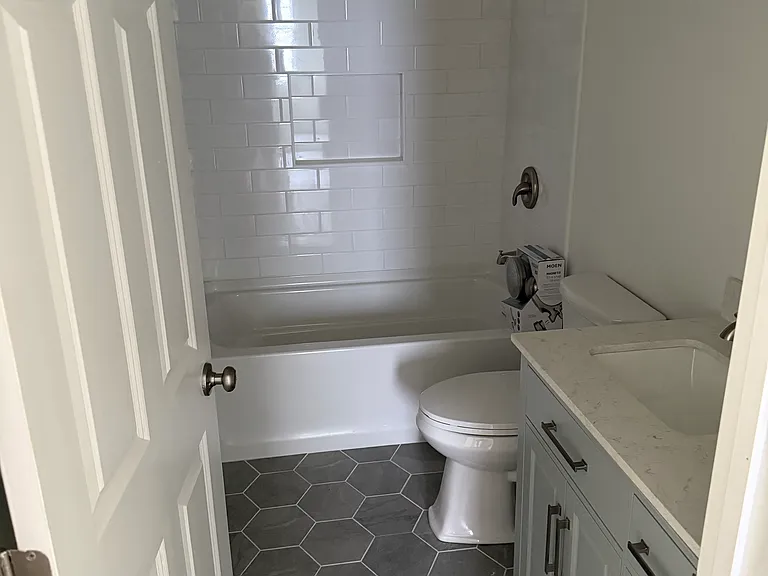1003 Castle St — Photo 14