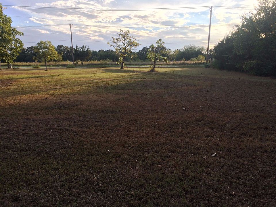 2nd image of 1266 N Hyview Rd