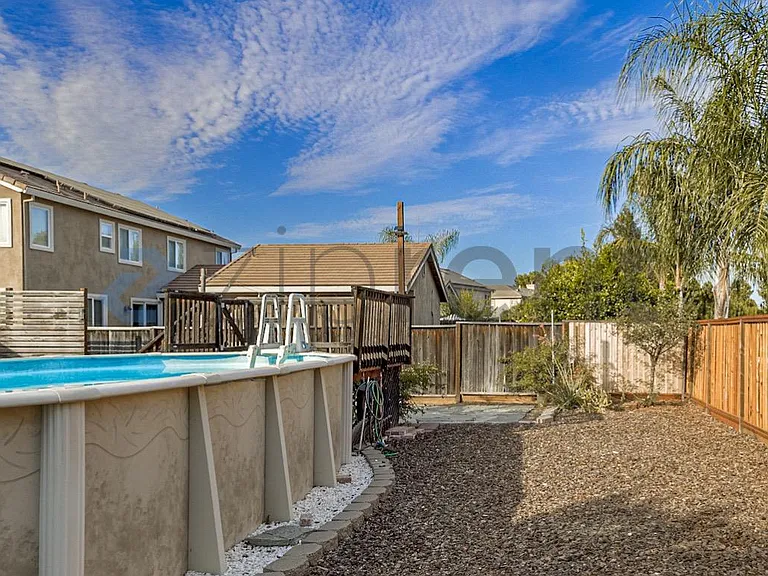 1465 Valley Glen Dr — Photo 34