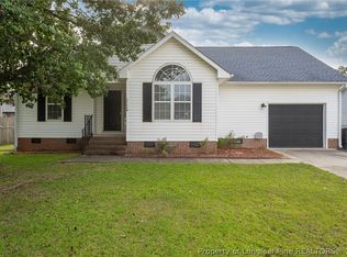 3508 Crosswinds Dr, Hope Mills, NC 28348