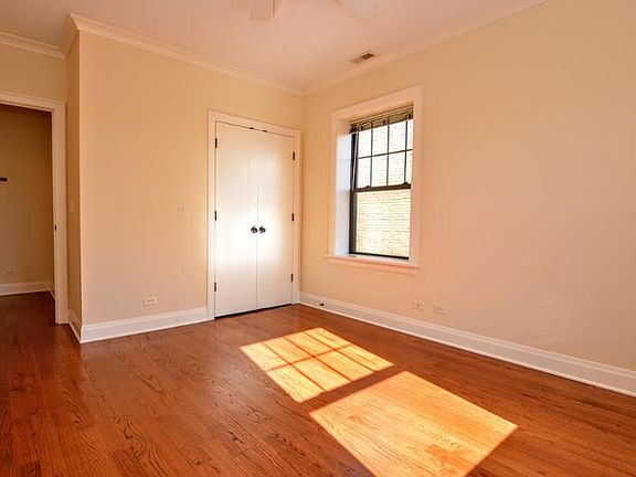 5th image of 4816 N Hermitage Ave APT 1F