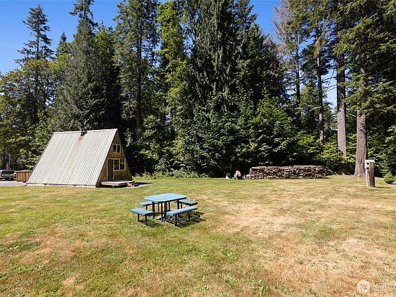 4th image of 55504 311th Avenue Ct E