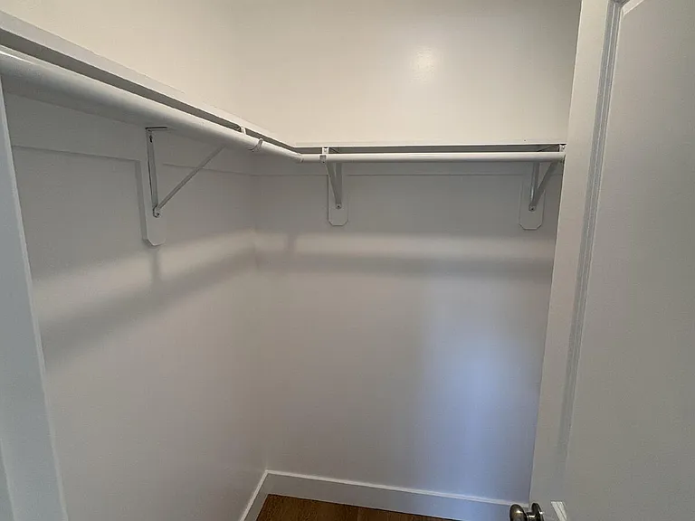 708 N William St #102 — Photo 17