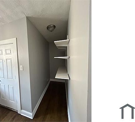 3rd image of 1651 W 83rd St #3S