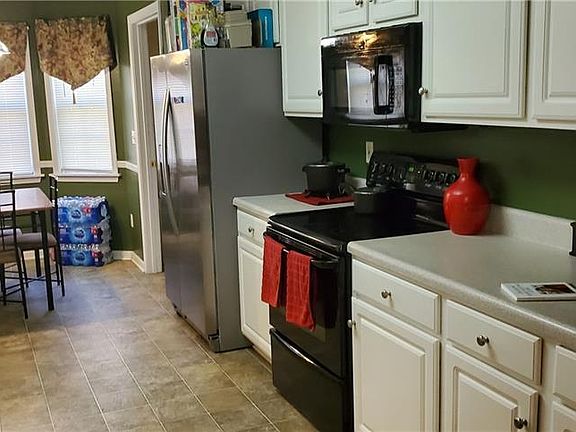 4th image of 156 30th St