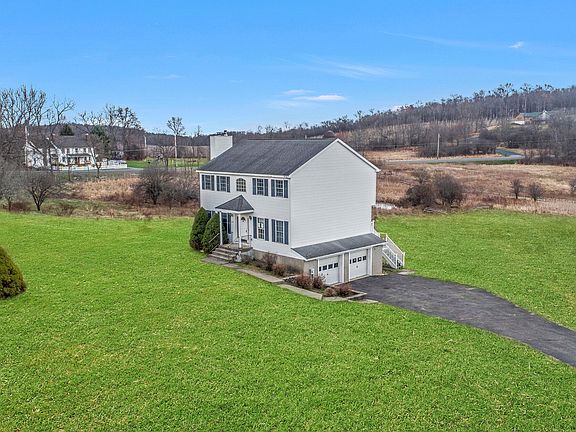 3rd image of 338 Ridge Rd