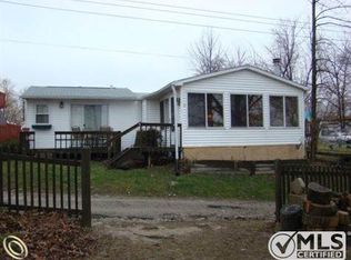4187 Lakeview Dr, Attica, MI 48412