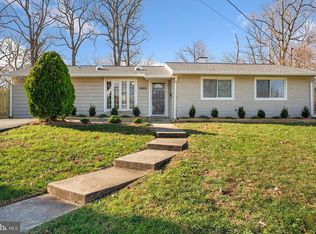5822 La Vista Dr, Alexandria, VA 22310