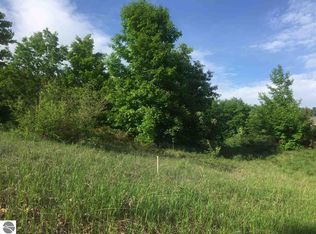 2928 Park Pl, Traverse City, MI 49686