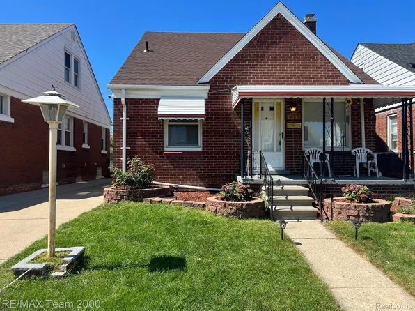6841 Ternes St, Dearborn, MI 48126