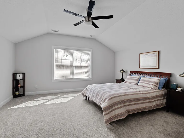4260 Longleaf Pl — Photo 31