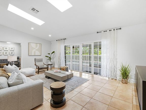 5th image of 13684 Exotica Ln