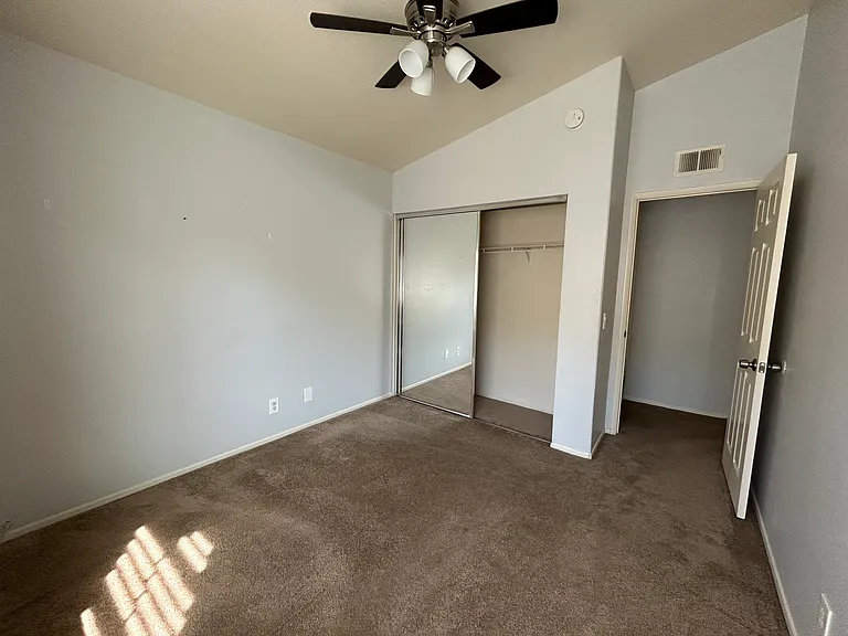 15743 Pepper St — Photo 26
