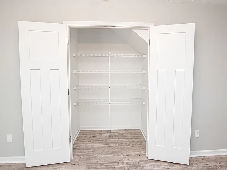 500 Eagle Pointe Dr — Photo 10