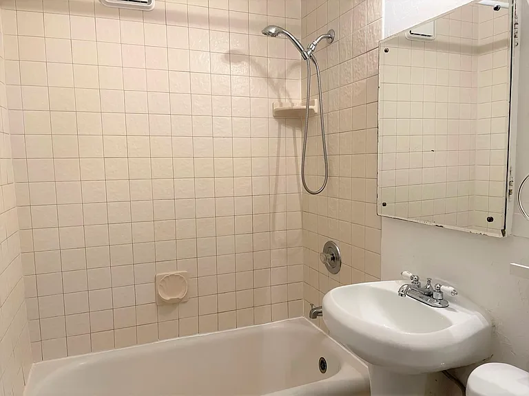 1903 N 46th St #V205 — Photo 15