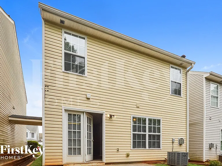 70 Fieldview Ln — Photo 15