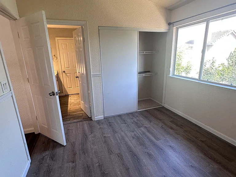 480 Gonzalez St — Photo 19