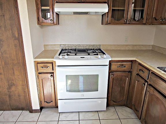 4th image of 1509 Phil Gibbs Dr