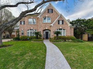 35 Schubach Dr, Sugar Land, TX 77479