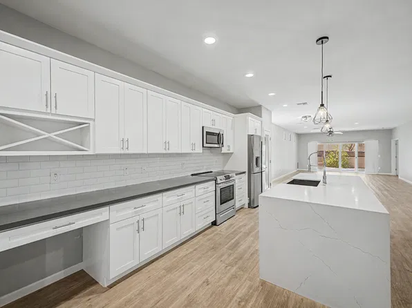 533 W Harwell Rd, Phoenix, AZ 85041