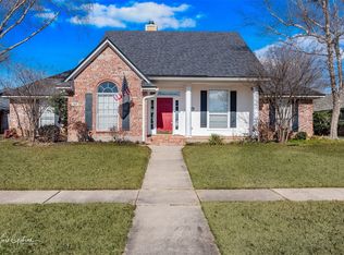 1613 S Lexington Dr, Bossier City, LA 71111