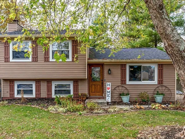 4233 Seclusion Ct, Batavia, OH 45103