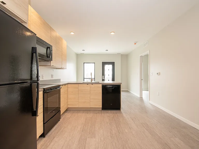 Rowat Lofts Apartments — Photo 14