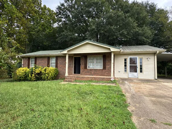 551 Hilldale Cir, Winder, GA 30680