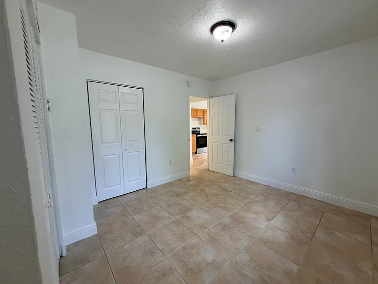 420 SW 14th Ave #1B — Photo 6