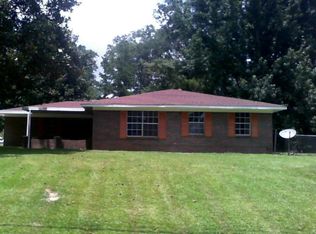 225 Redbud Dr, Vicksburg, MS 39180
