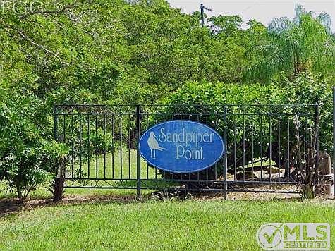 Entrance sign into Sandpiper Point.