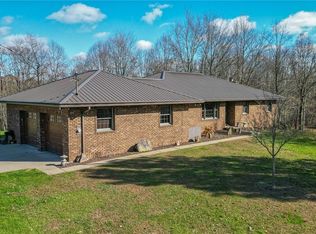 285 Debbie Dr, Marietta, OH 45750