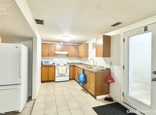 11 Saddlewood Dr #2, Kitchener, ON N2P2K2