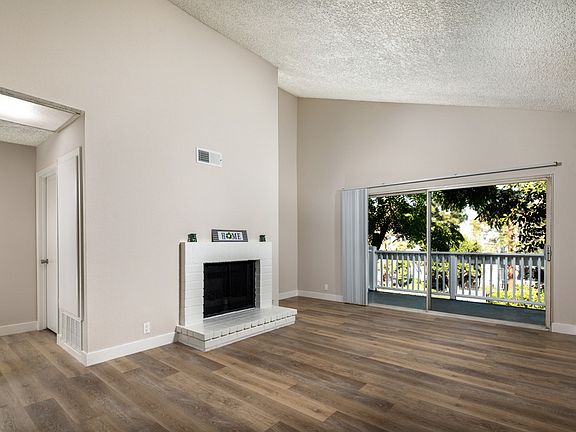 2nd image of 1286 W Capitol Dr #D-103