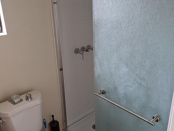 3rd image of 3504 Robertson Ave Suite B