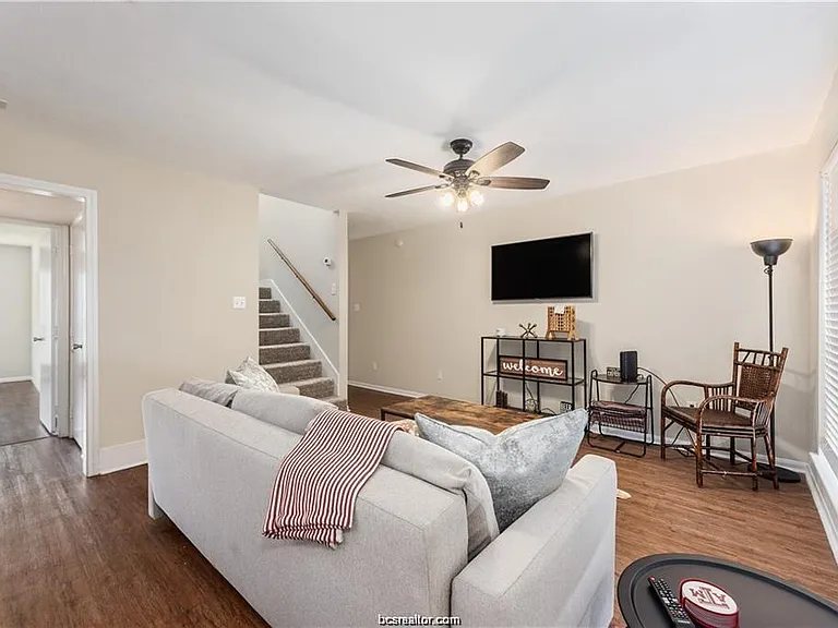 1221 Oney Hervey Dr — Photo 4