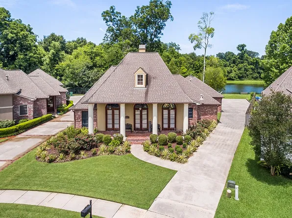175 S Club Ave, Saint Gabriel, LA 70776