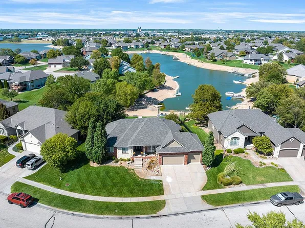 6602 W Shadow Lakes St, Wichita, KS 67205