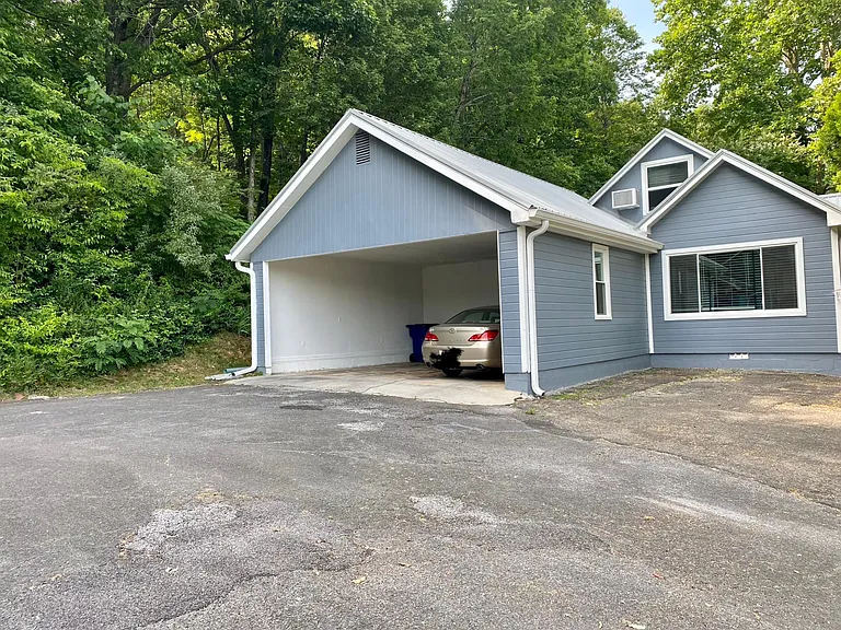 3128 Blue Springs Rd SE — Photo 38