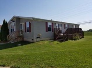 3722 McIntosh Ln, Carleton, MI 48117